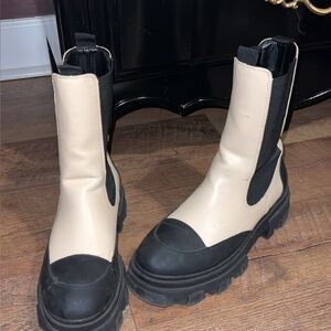 Stylish Black and Cream Women's Boots